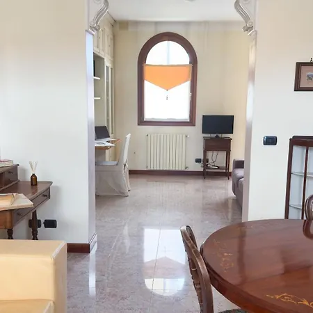 A Cannaregio By Ca-sa Check